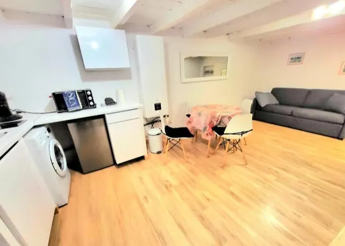 아파트 Studio En Plein Coeur De Bonifacio! 보니파시오